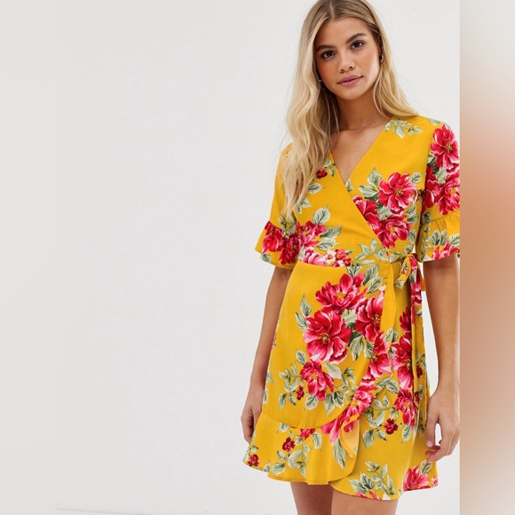 NWT Influence Wrap Dress with Frill Detail in Floral Print (ASOS) - Picture 5 of 7